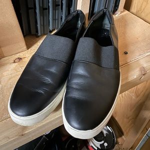 Vince Leather Slip on with Elastic